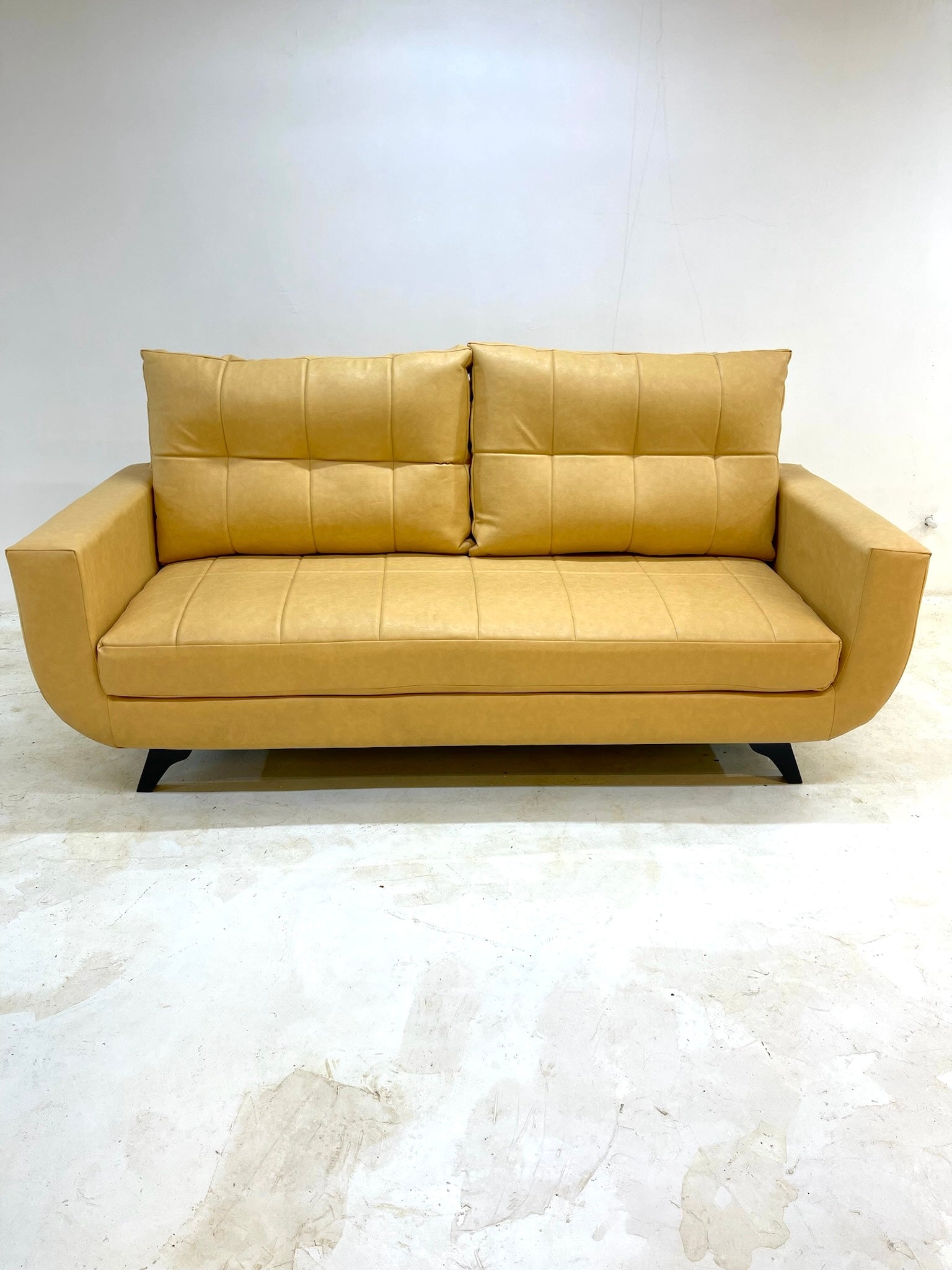 The Pora Couch - Furniture & Garden