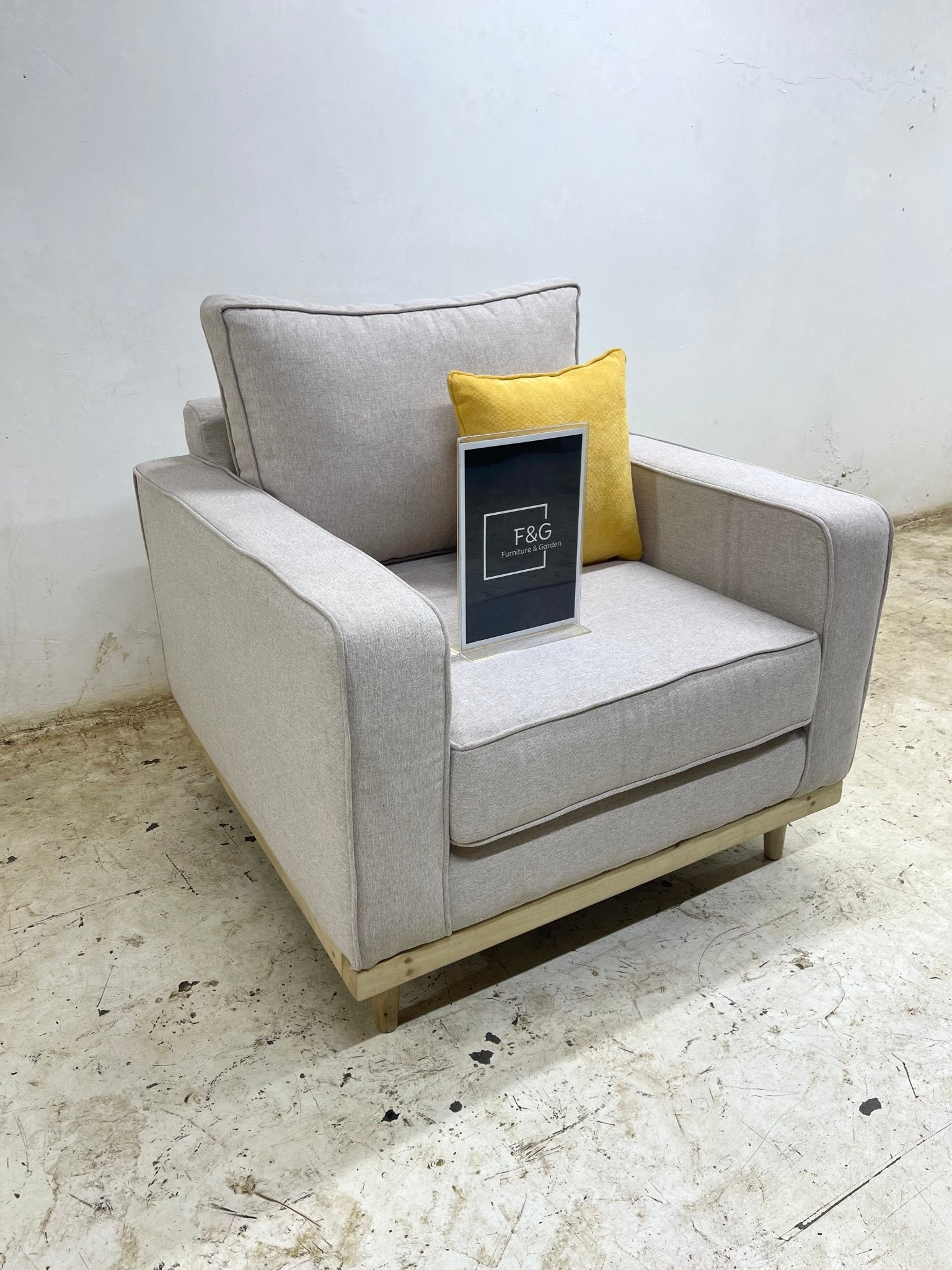 The Zari Sofa - Furniture & Garden