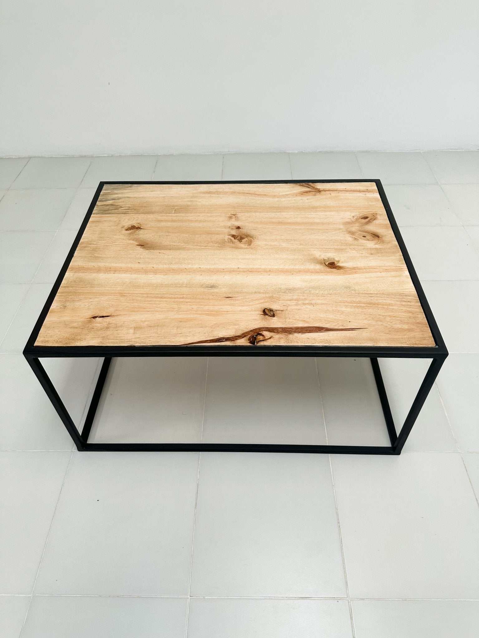 The Pine Coffee table - Furniture & Garden